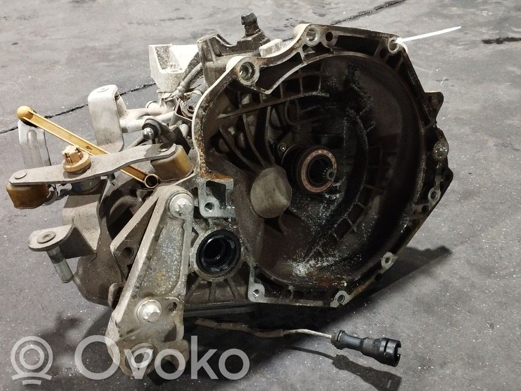 Opel Corsa D Cutie viteze manuală cu 5 trepte 