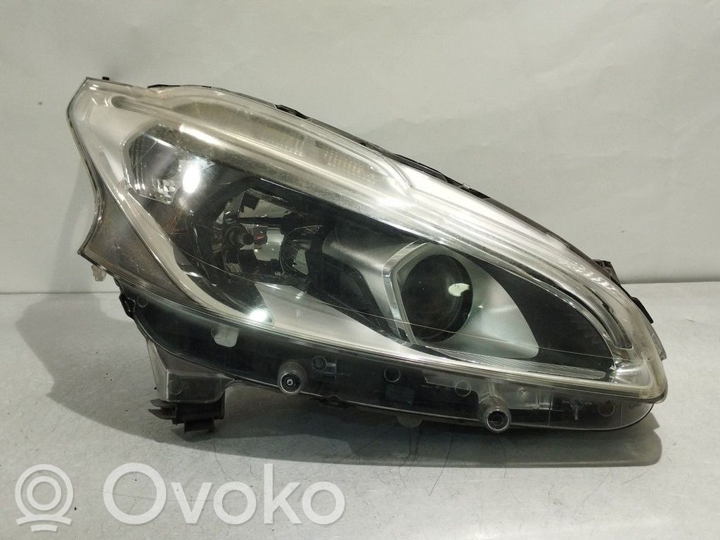 Scheinwerfer   9810805880,90048532,DANO