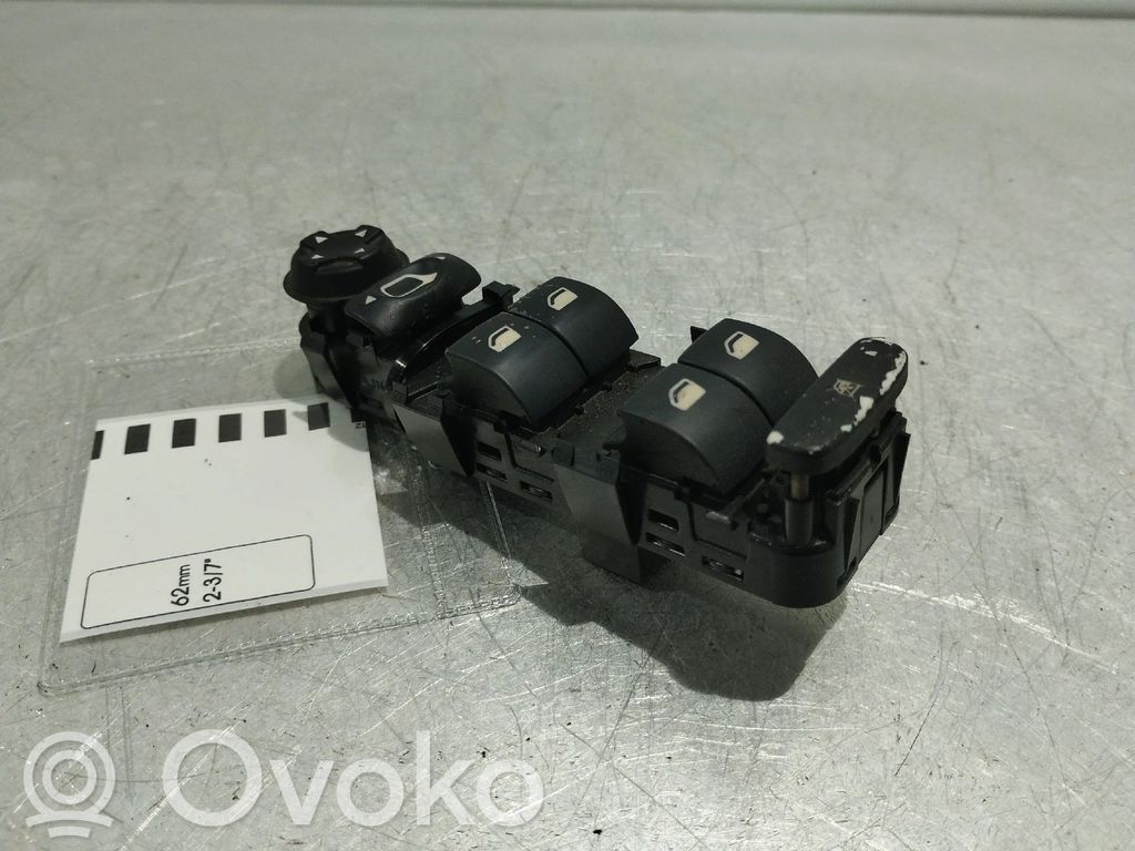 Electric window control switch   96642443XT