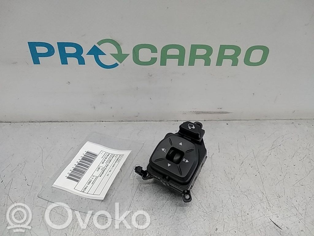 Wing mirror switch