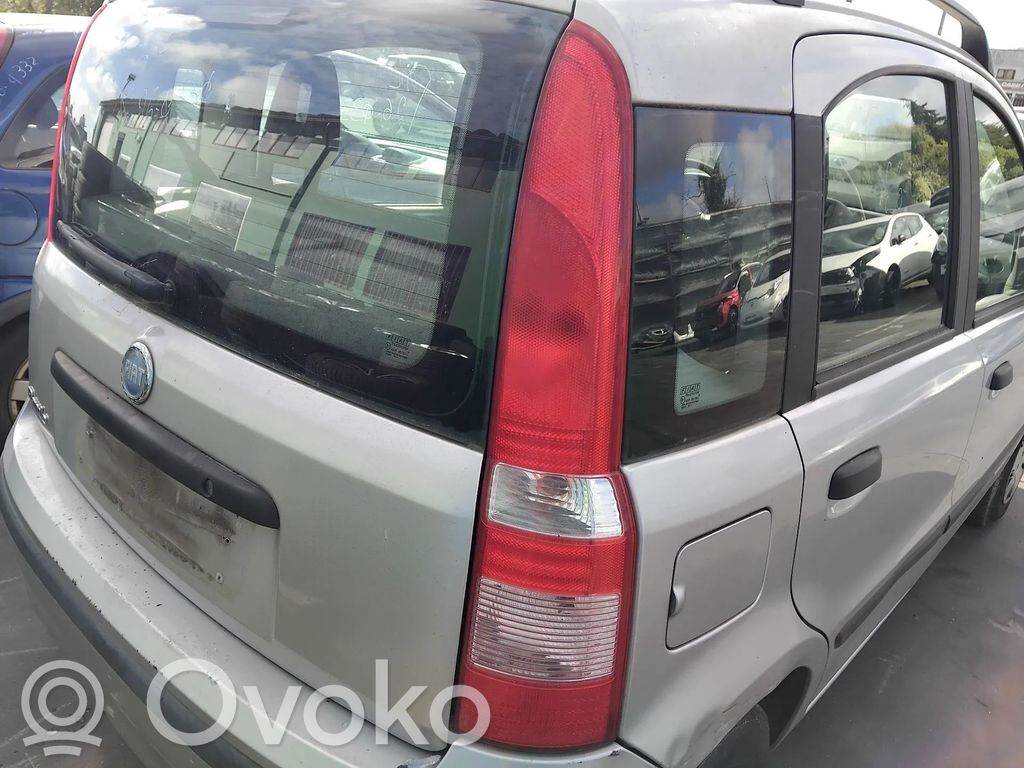 Fiat Panda II Feux arrière / postérieurs
