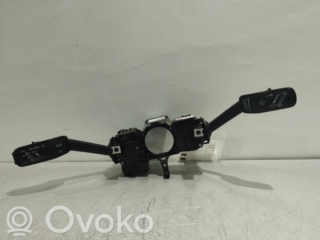 Volkswagen Polo VI Otros interruptores/perillas/selectores 