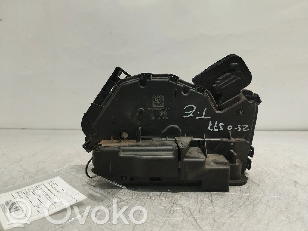 Cerradura de puerta trasera   5TA839015E