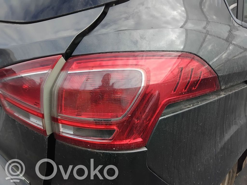 Rear/tail lights
