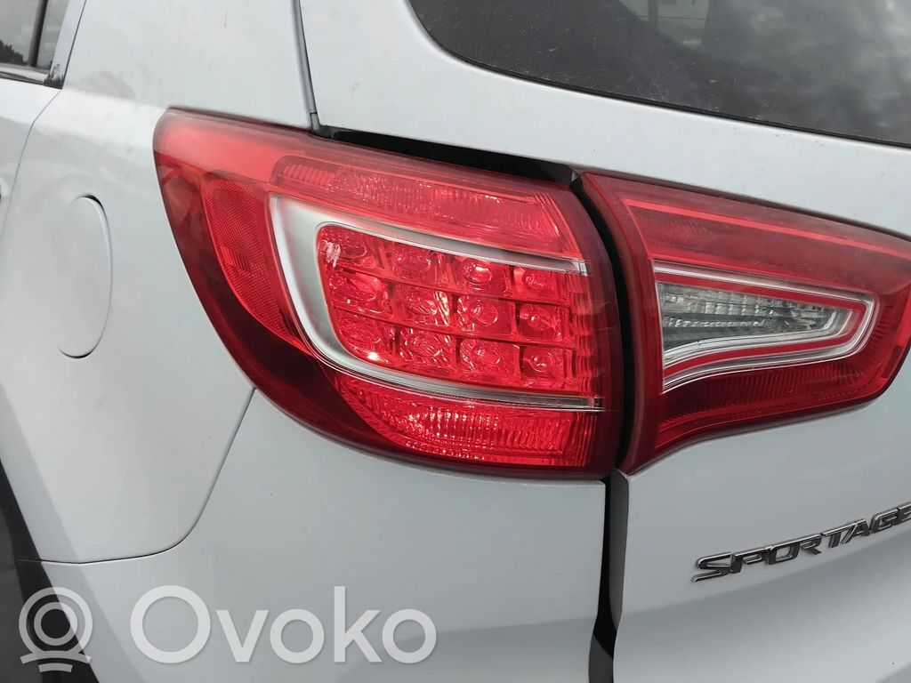 KIA Sportage Lampă spate în capacul portbagajului 