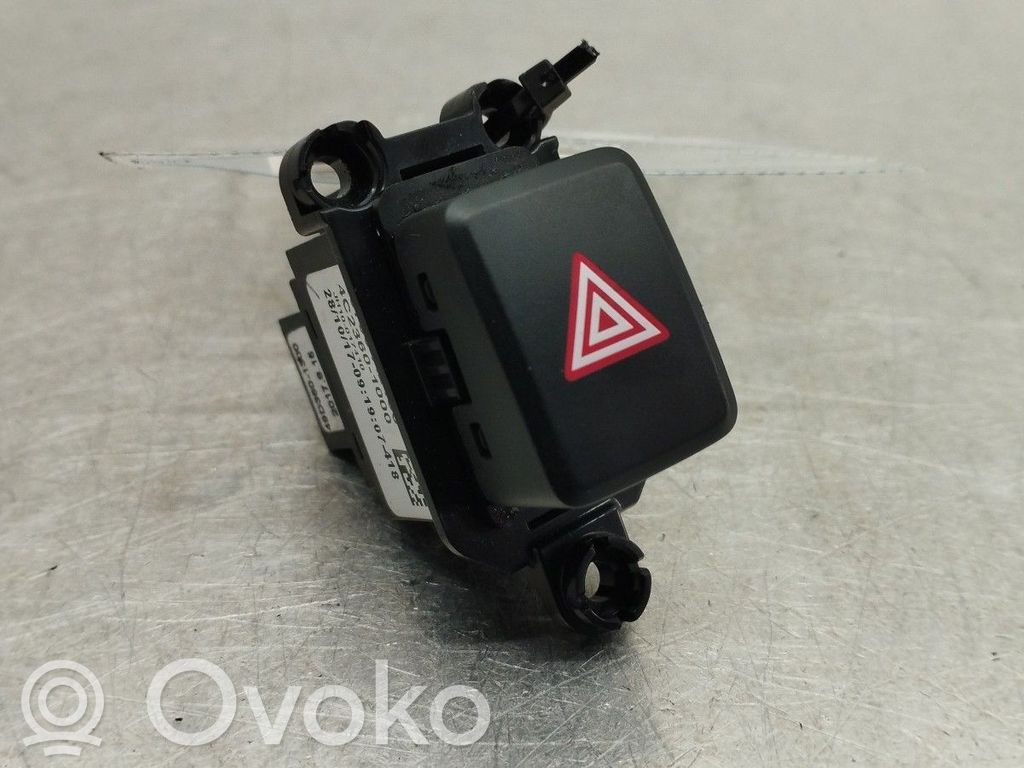 Avārijas lukturu slēdzis   93790A2100,4C23601000