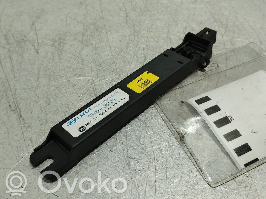 Pystyantennivahvistin   95460O6100
