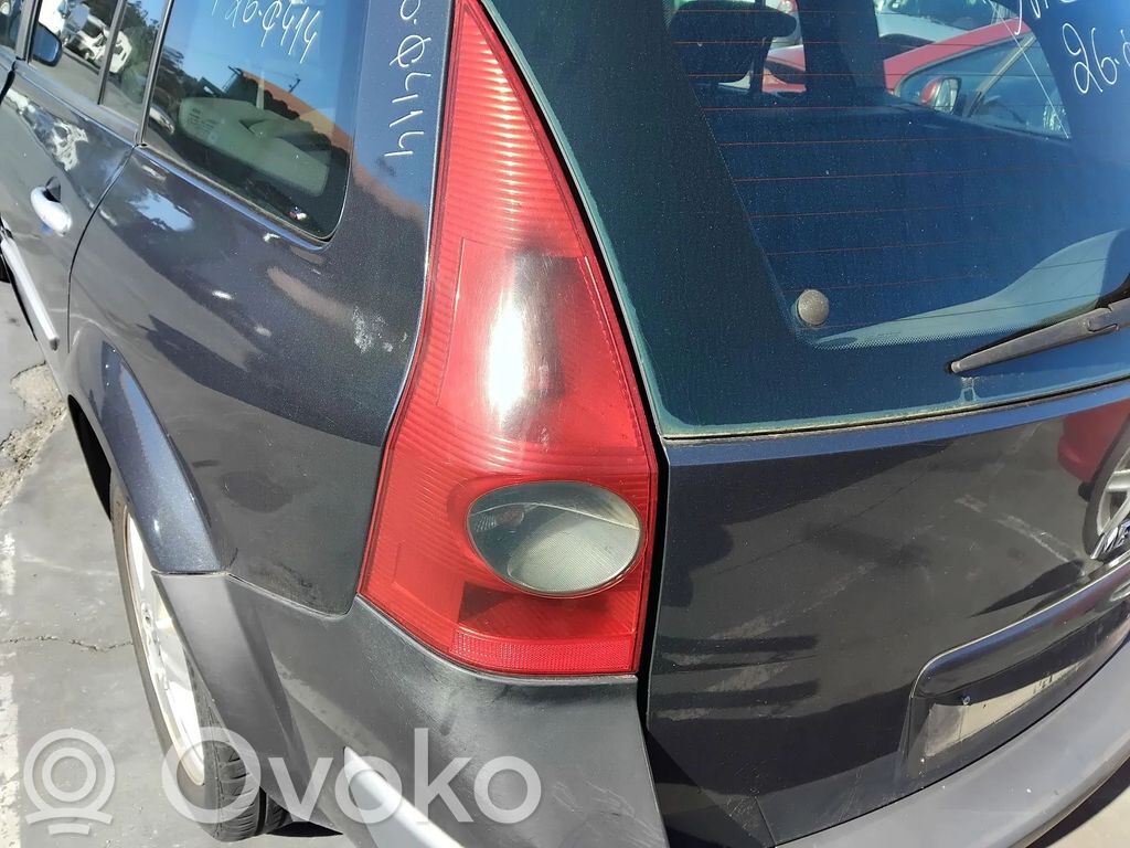 Renault Megane II Feux arrière sur hayon 
