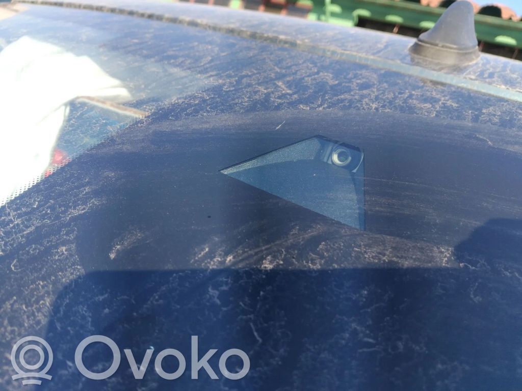 Windshield/windscreen camera