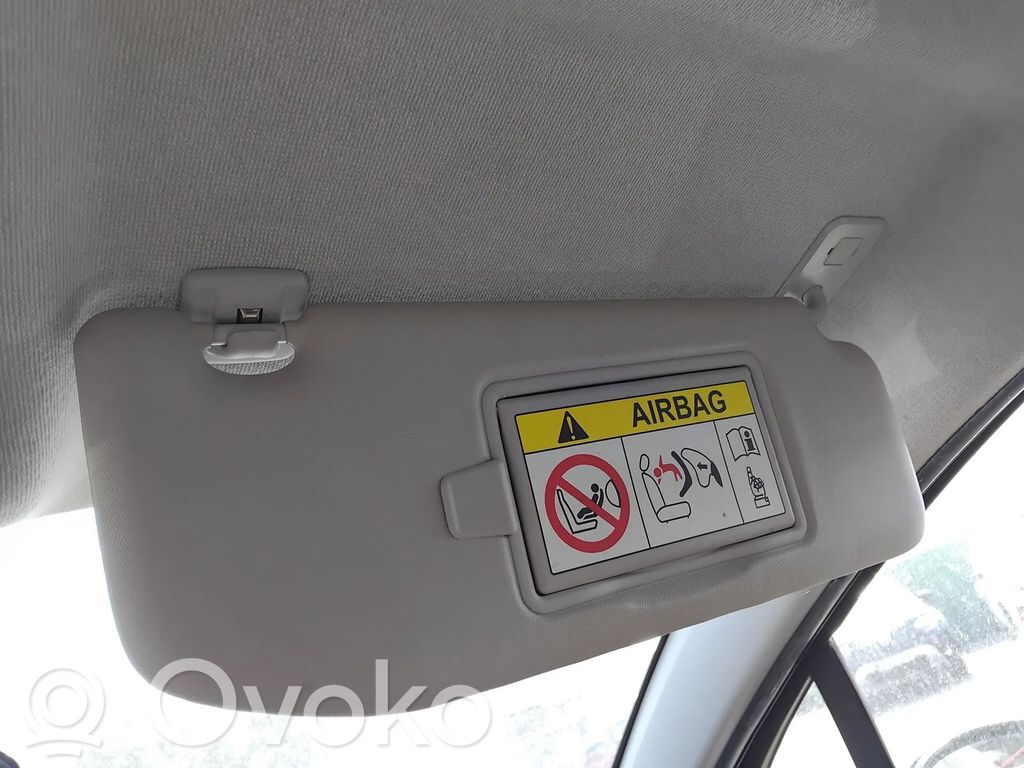 Sun visor