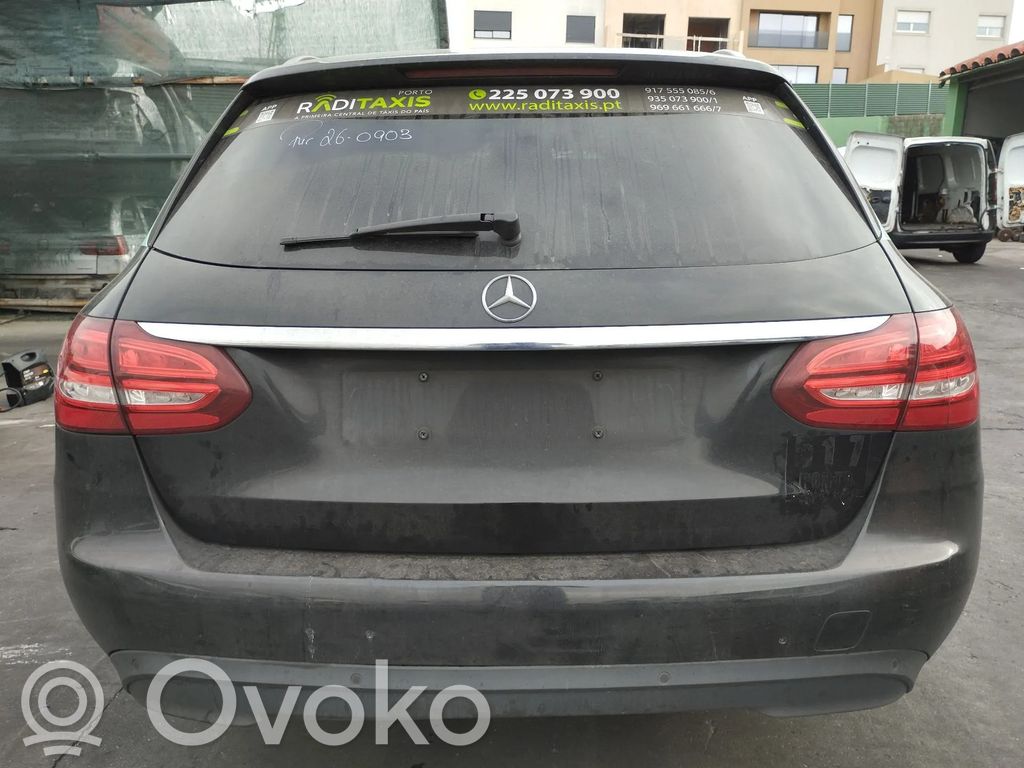 Mercedes-Benz C W205 Galinis dangtis (bagažinės) 