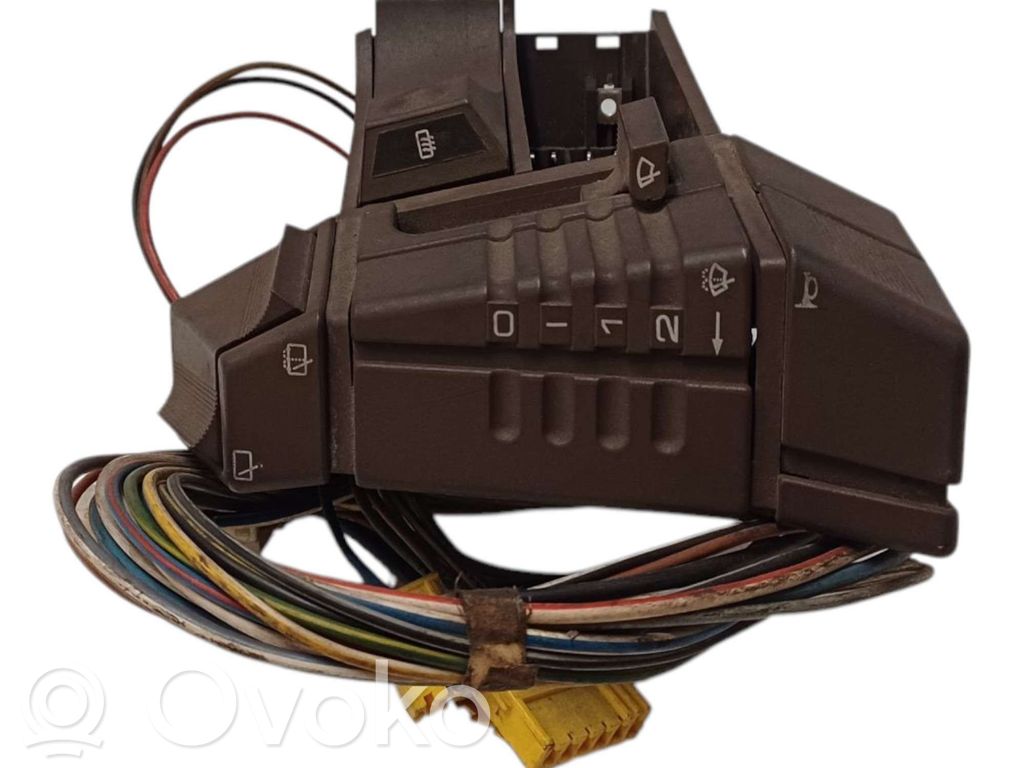 Commodo d'essuie-glace   D6A