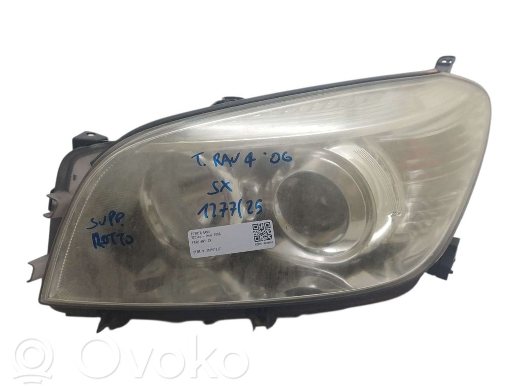 Toyota RAV 4 (XA30) Lampa przednia 
