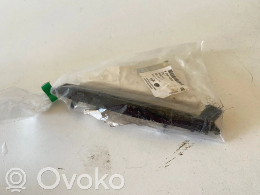 Priekšpusē bampera turētājs   GR78312,39014303,S0221