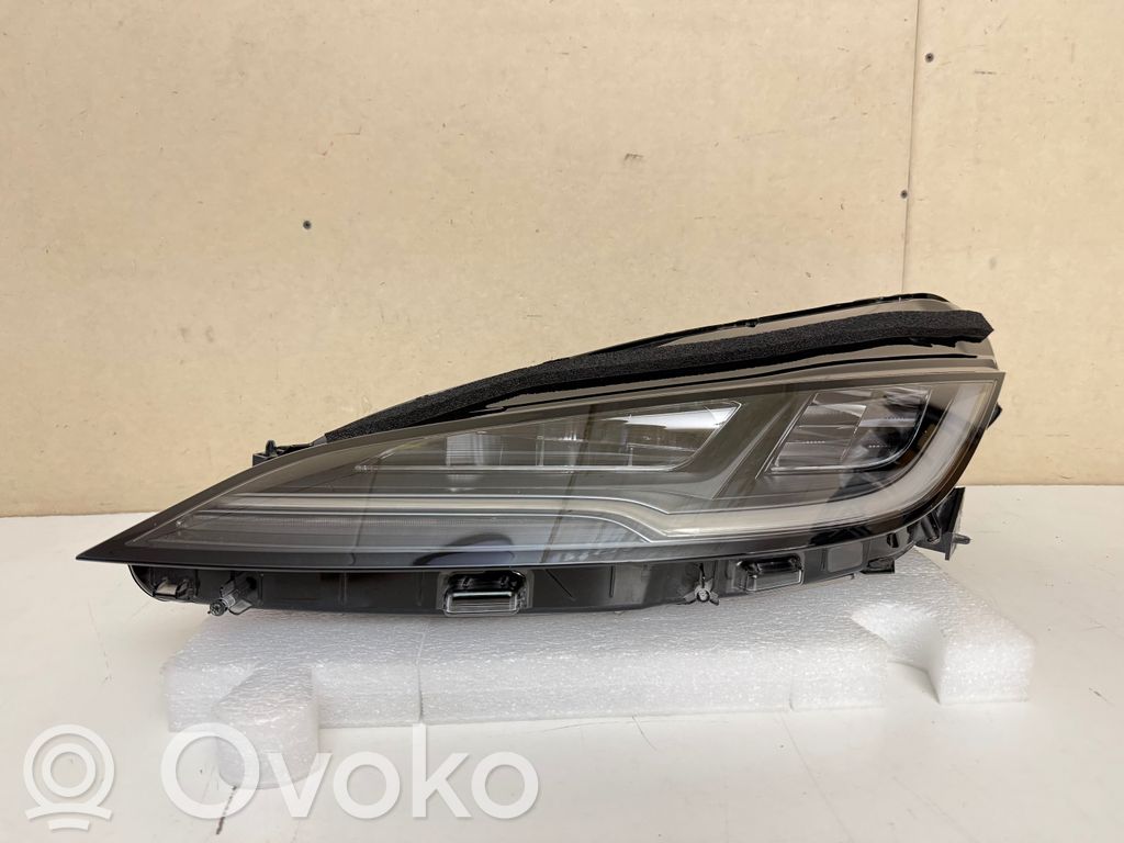 Headlight/headlamp   176088800F