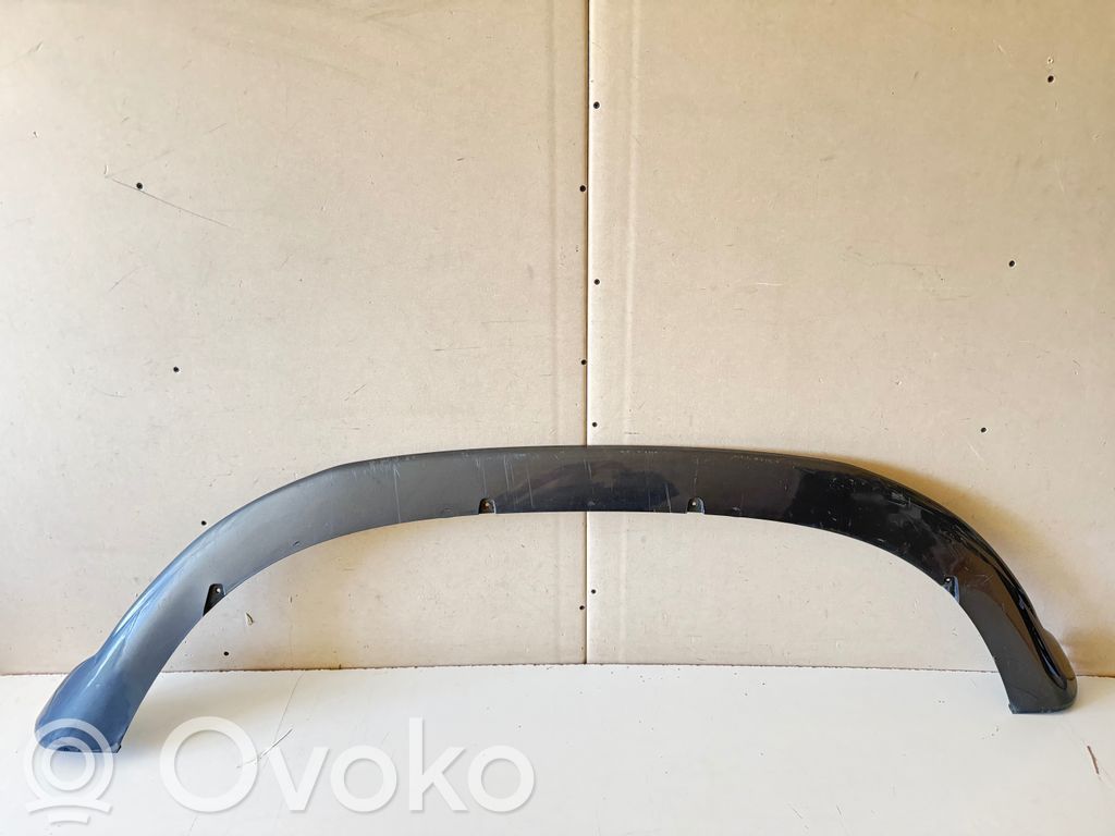 Volvo V50 Etupuskurin reuna 