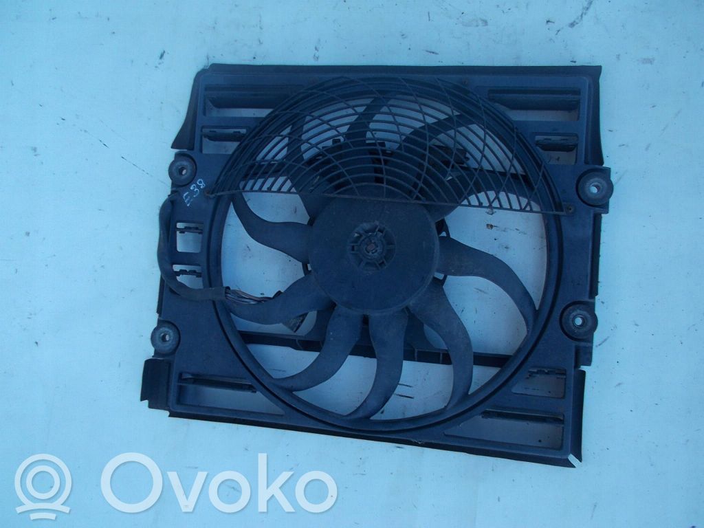 BMW 7 E38 Elektrisks radiatoru ventilators 