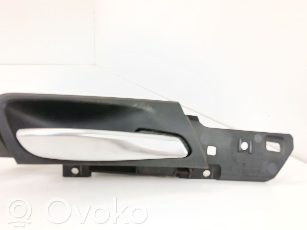 BMW X5 E70 Manecilla interna puerta trasera 