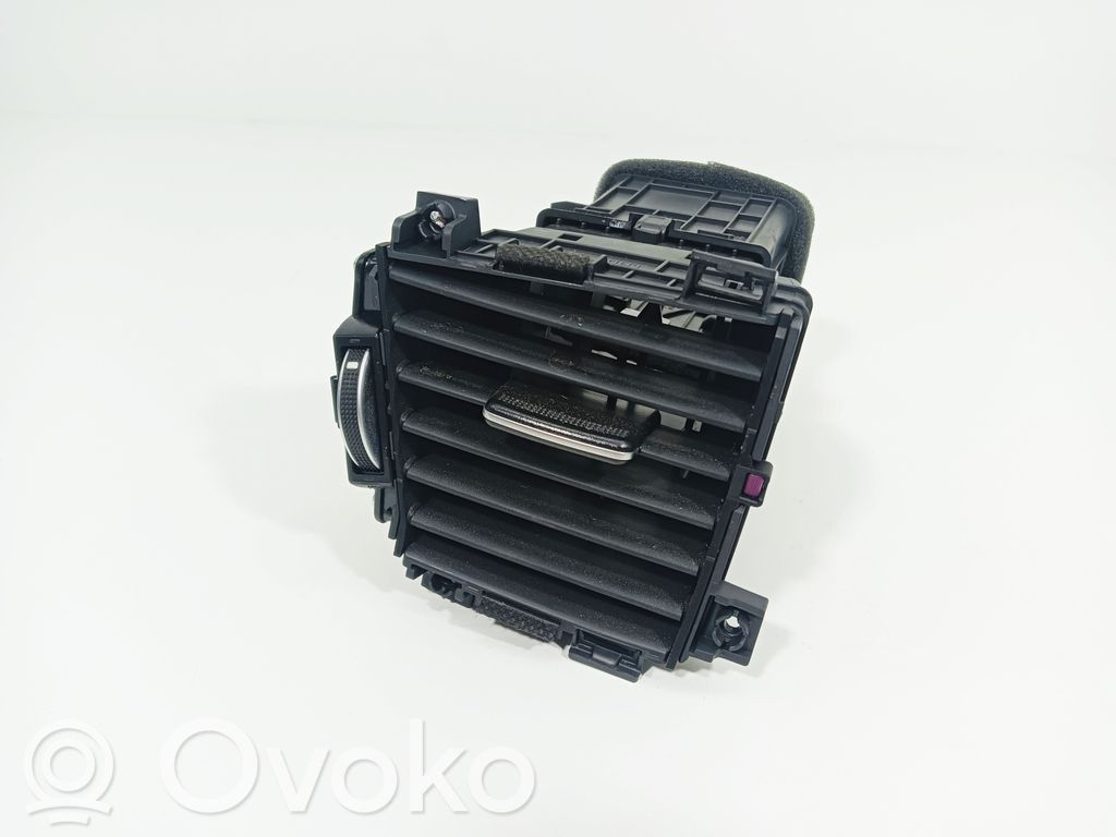 Dash center air vent grill   SINREFVISIBLE
