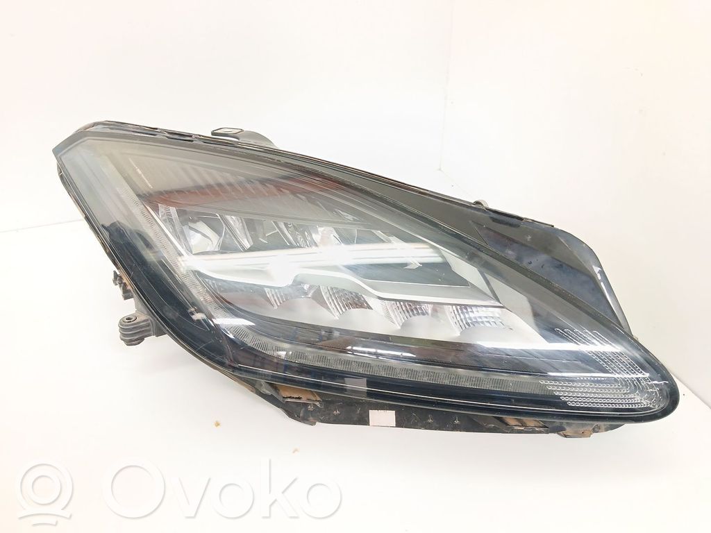 Jaguar E-Pace Headlight/headlamp 