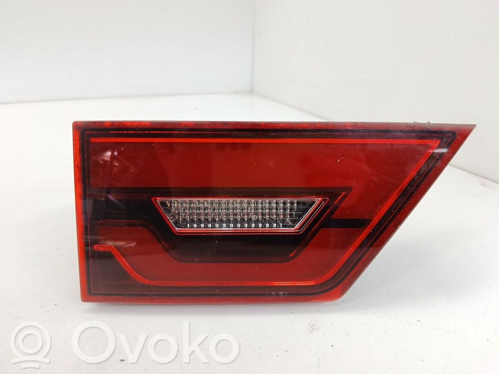Rear/tail lights   J9C313193CC