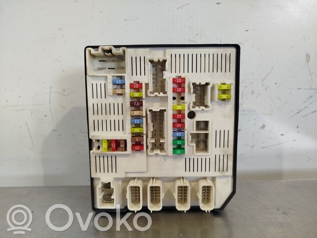 Módulo de fusible   284B61871R