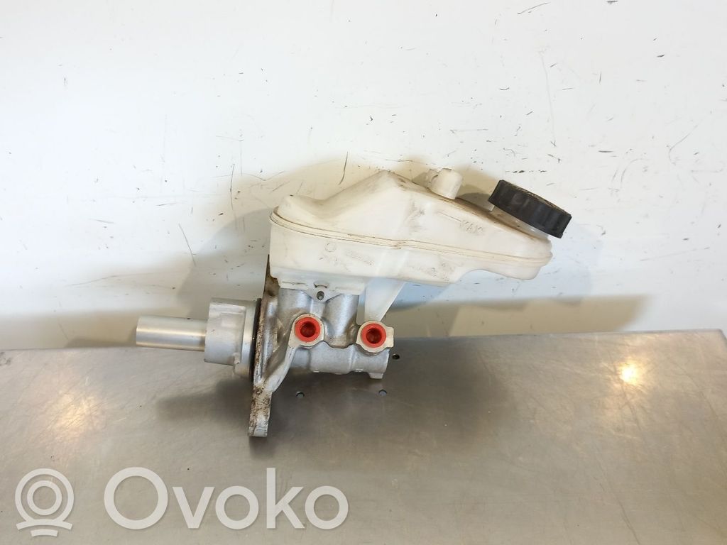 Toyota Aygo AB40 Pääjarrusylinteri 