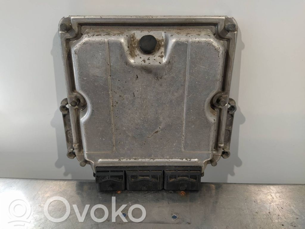 Renault Master II Engine control unit/module 