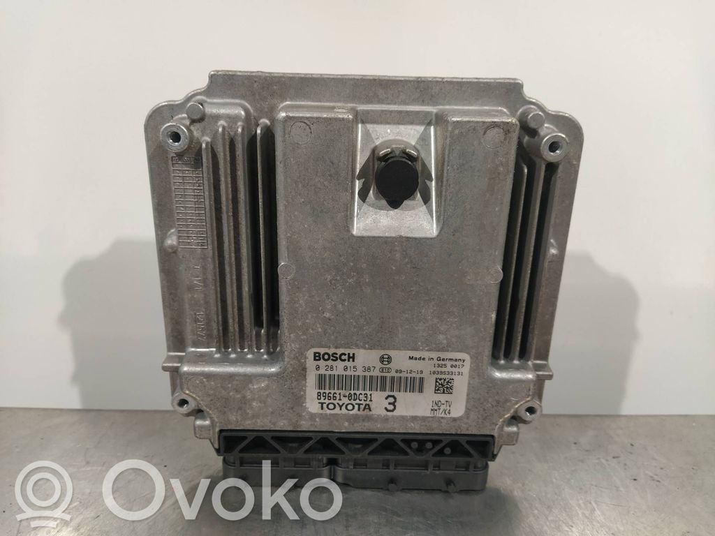 Toyota Yaris Sterownik / Moduł ECU 