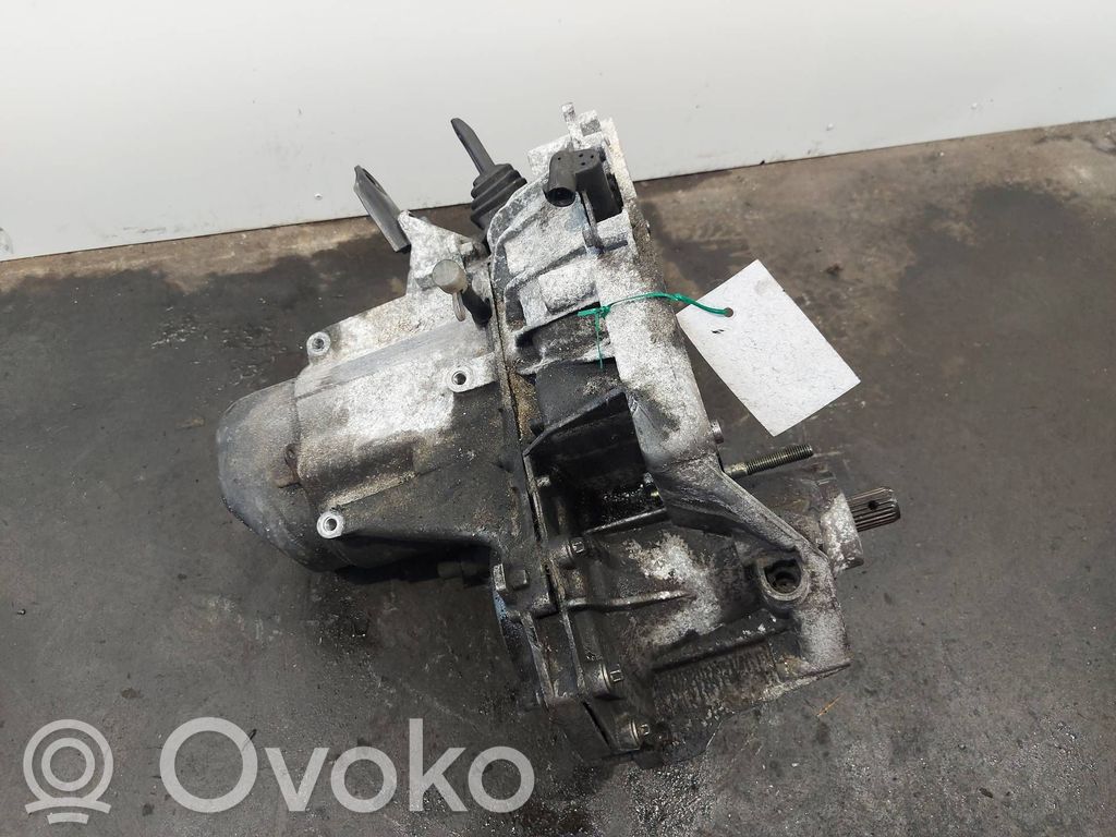 Renault Clio II Mechaninė 5 pavarų dėžė 