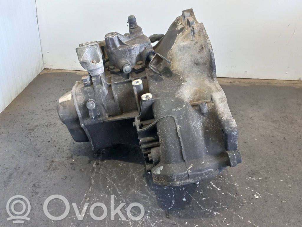 Opel Corsa C Manualna 5-biegowa skrzynia biegów 