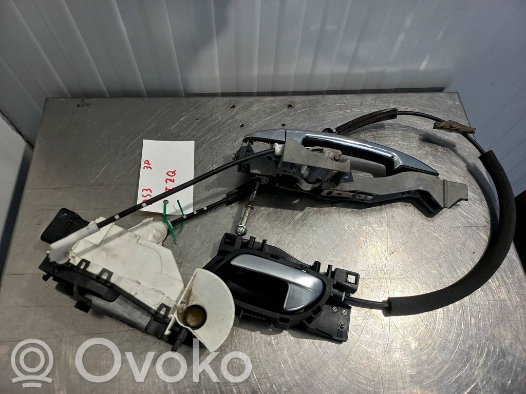 Citroen DS3 Front door lock 