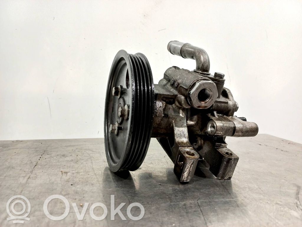 Power steering pump   6C118A674AC