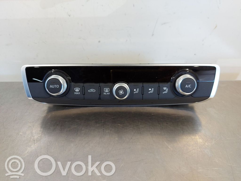 Audi A1 Climate control unit 