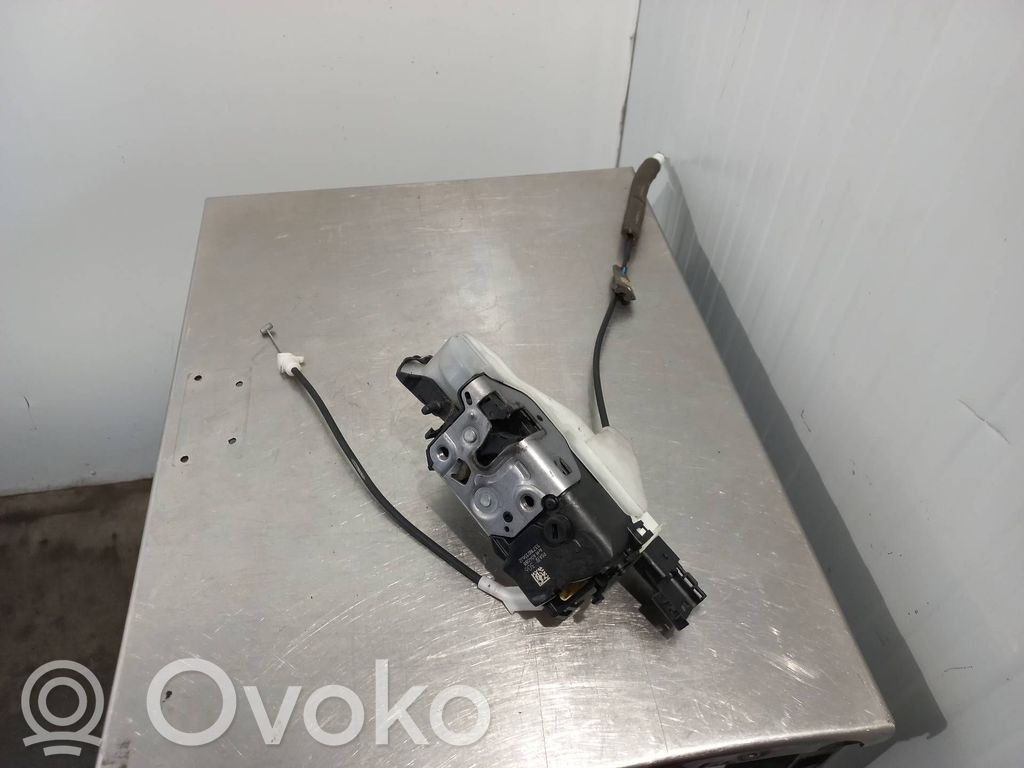 Citroen C3 Front door lock 