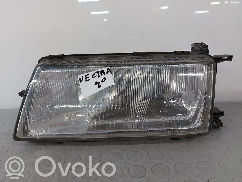 Opel Vectra A Headlight/headlamp 