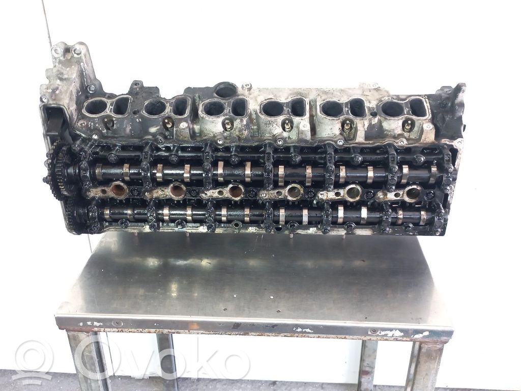 Culata del motor   780764107