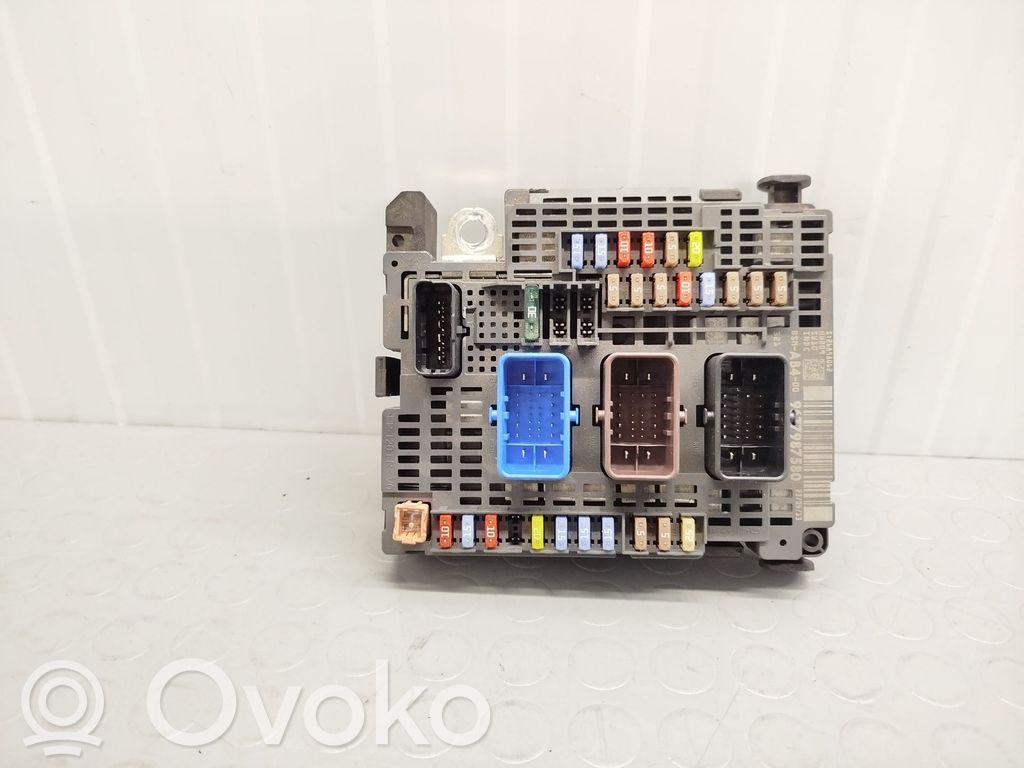 Fuse module   9677987580