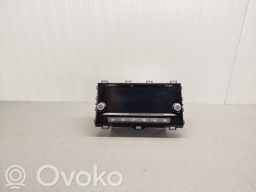 Seat Ibiza V (KJ) Radio/CD/DVD/GPS head unit 