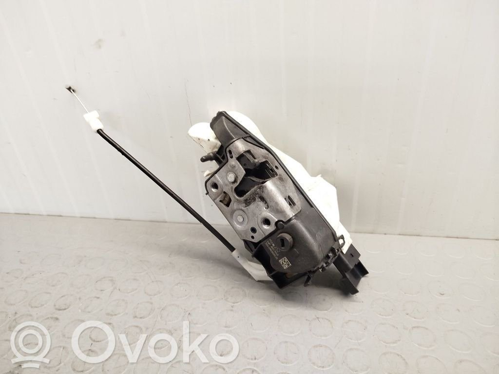 Front door lock   006252