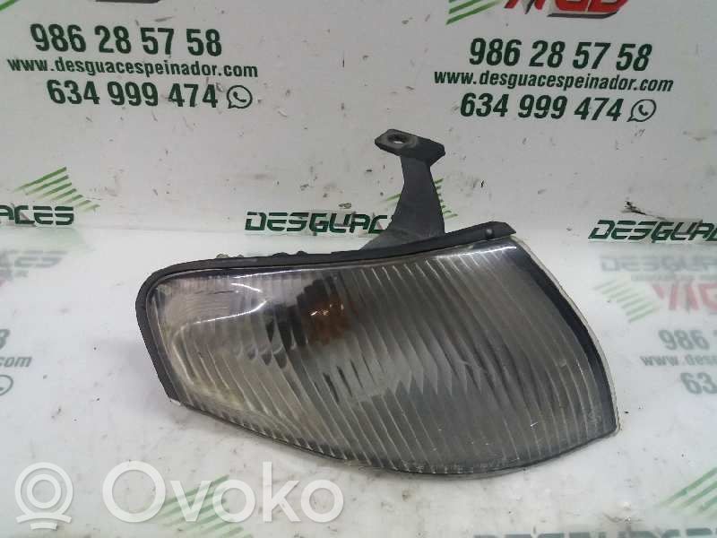 Mazda 323 Priekinis žibintas 