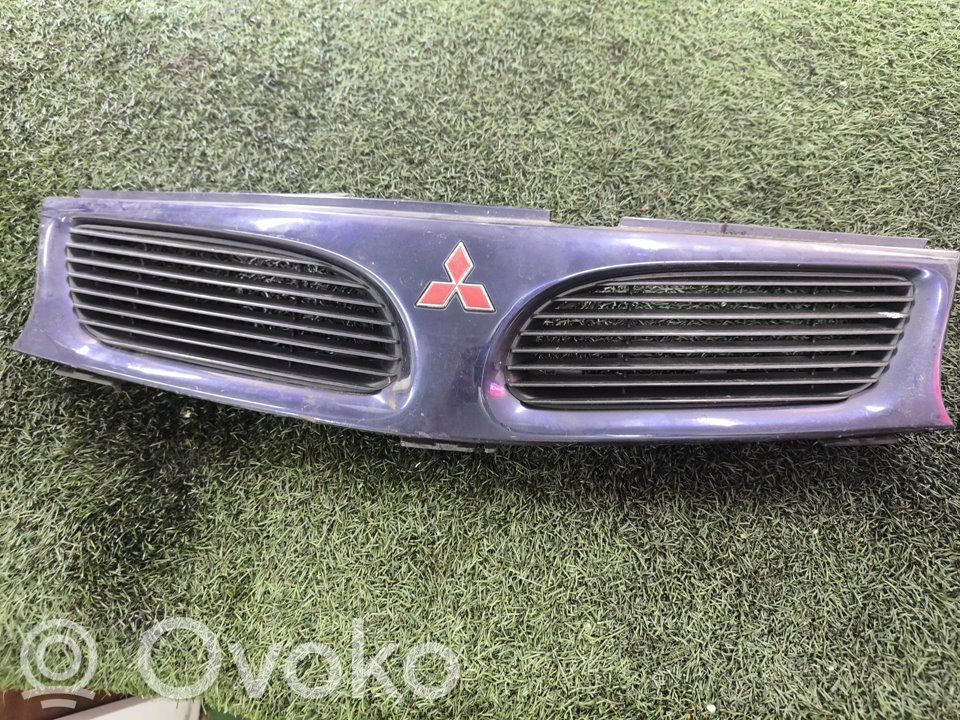 Mitsubishi Carisma Osłona chłodnicy 