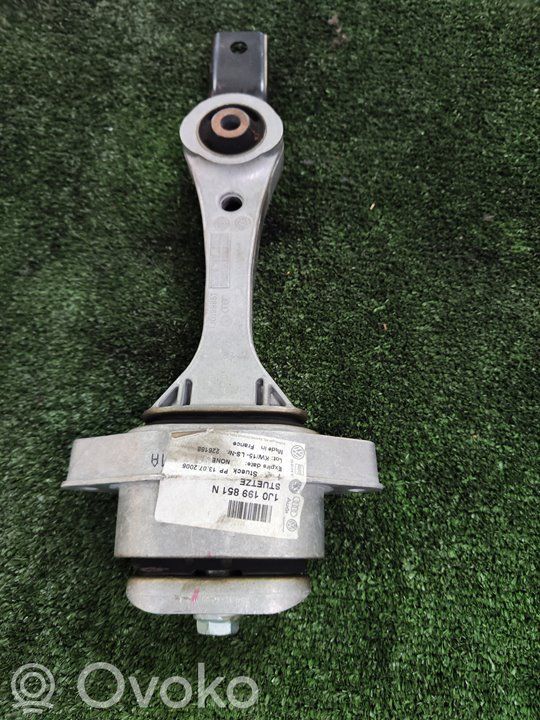Volkswagen Golf VI Engine mount bracket 