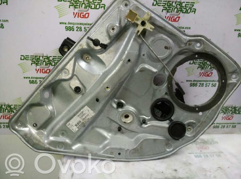 Volkswagen Golf IV Finestrino laterale posteriore 