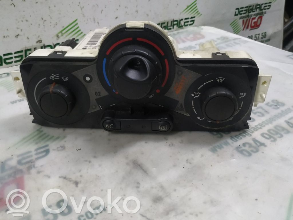 Renault Megane II Climate control/heater control trim 