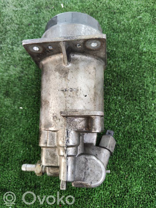 BMW 5 E39 Oil filter mounting bracket 