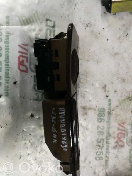 Hyundai XG Electric window control switch 