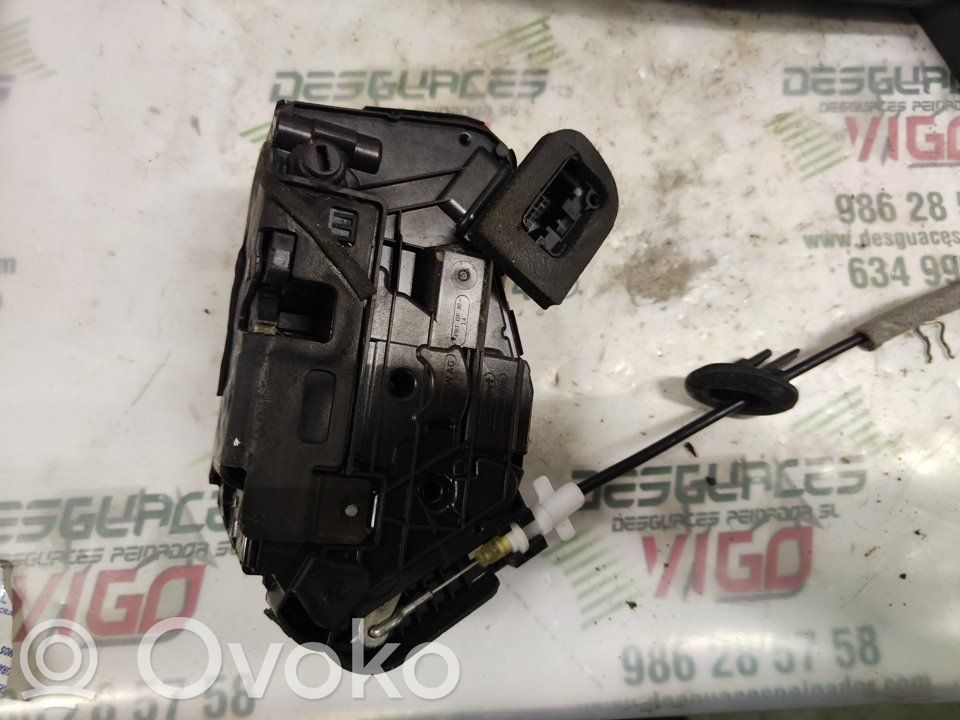 Volkswagen Polo VI Aizmugurē slēdzene 