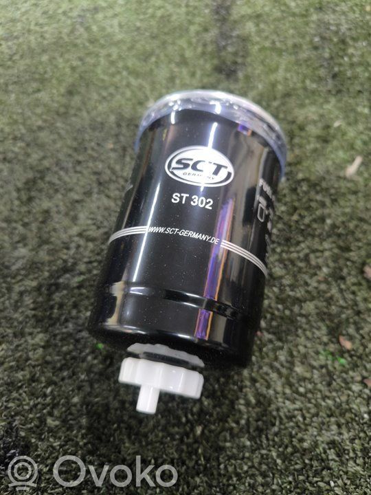 Audi A4 S4 B5 8D Kraftstofffilter 