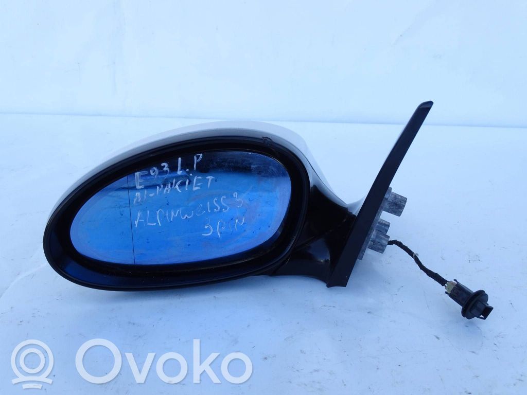 Front door electric wing mirror